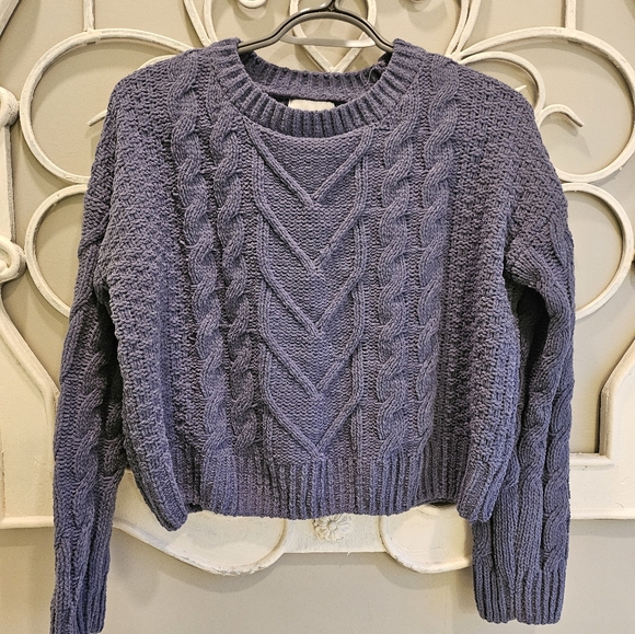 Euc crop cabel knit sweater - Picture 1 of 4